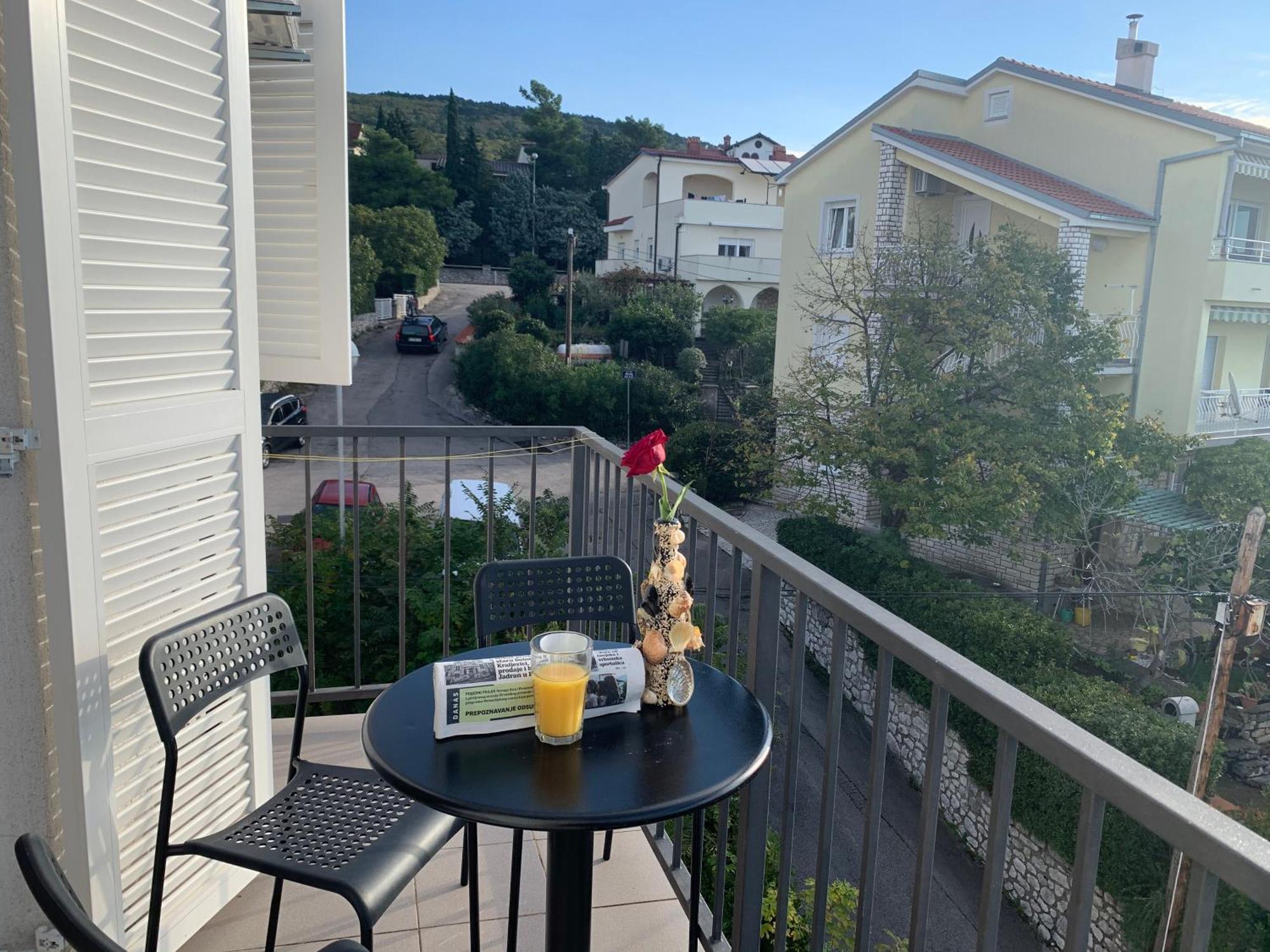 Apartment Julija *